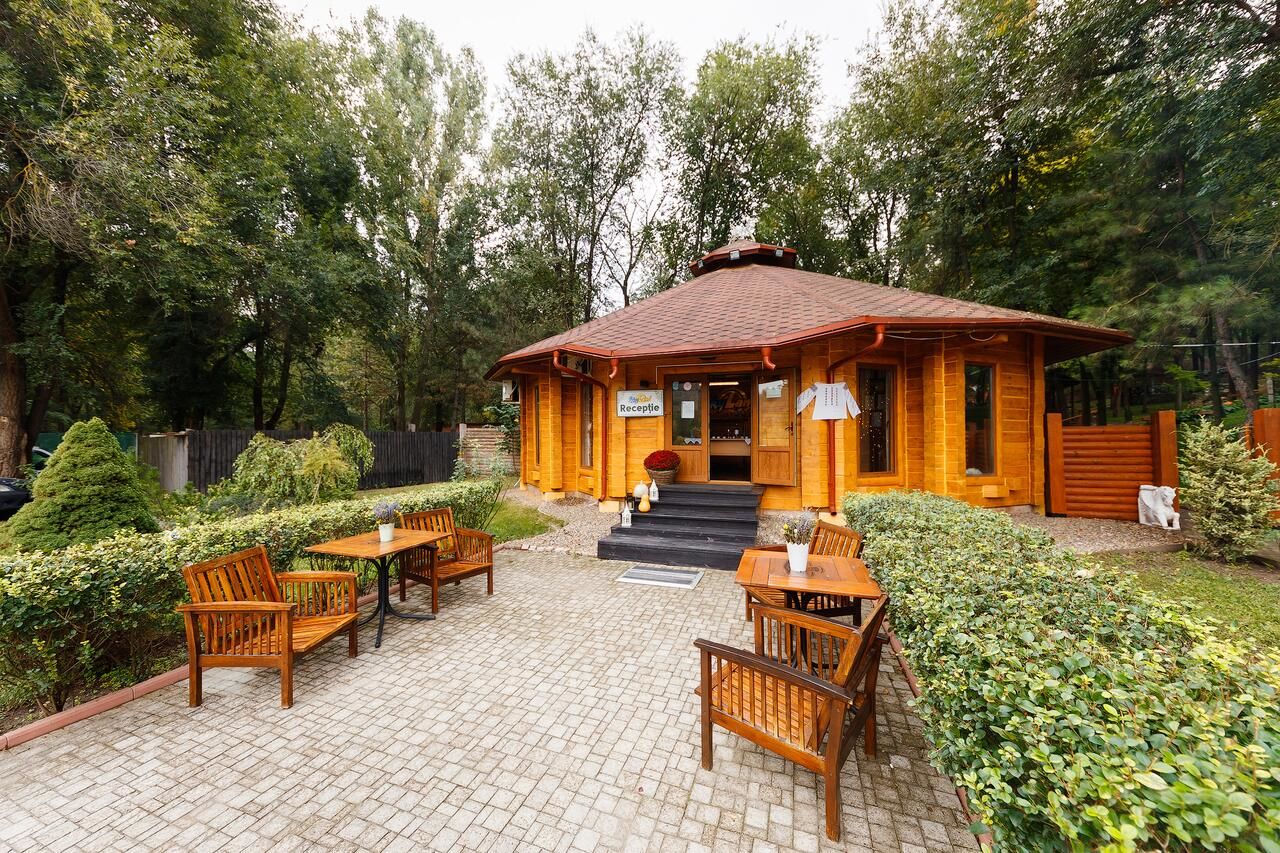 Отель Sky Land Camping & Resort Кишинёв