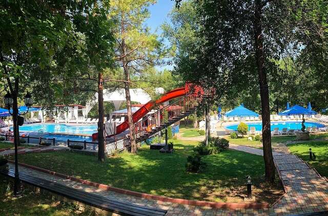 Отель Sky Land Camping & Resort Кишинёв-20